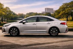 Corolla Altis Grande CVT (1.8 L) Beige Interior