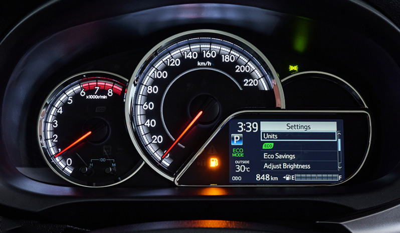 
								YARIS GLI MT (1.3 L) full									