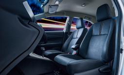 
										YARIS GLI MT (1.3 L) full									