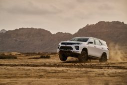 Fortuner 4×4 A/T GR-S (2. 8 L Diesel )