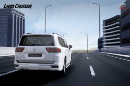 
										Land Cruiser 300 full									