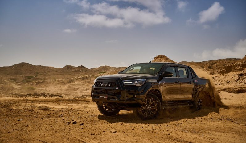 
								Hilux Revo 4×4 GR-S (2.8 L Diesel) full									