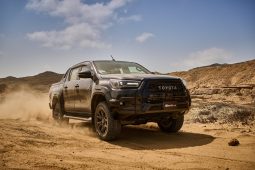 
										Hilux Revo 4×4 GR-S (2.8 L Diesel) full									