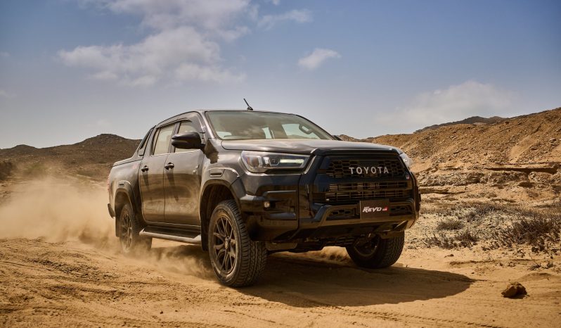 
								Hilux Revo 4×4 GR-S (2.8 L Diesel) full									