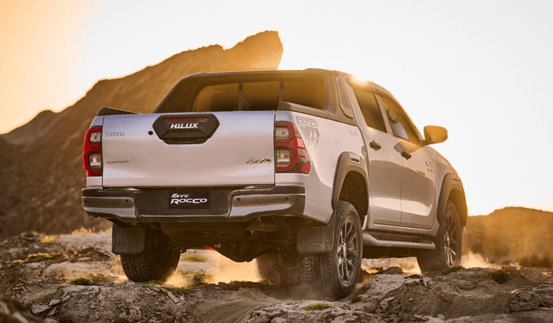 
								Hilux Revo Rocco 4x 4 A/T (2.8 L Diesel) full									