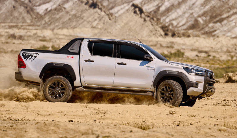 
								Hilux Revo Rocco 4x 4 A/T (2.8 L Diesel) full									