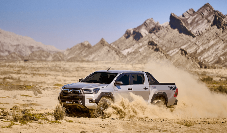
								Hilux Revo Rocco 4x 4 A/T (2.8 L Diesel) full									