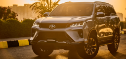 Fortuner 4×4 A/T -Σ4 (2. 8 L Diesel )