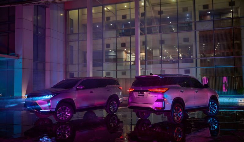 
								Fortuner 4×4 A/T -Σ4 (2. 8 L Diesel ) full									