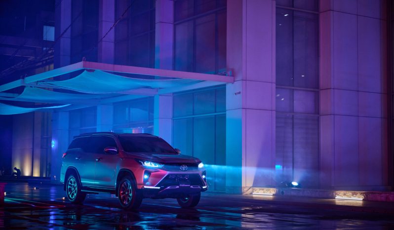 
								Fortuner 4×4 A/T -Σ4 (2. 8 L Diesel ) full									