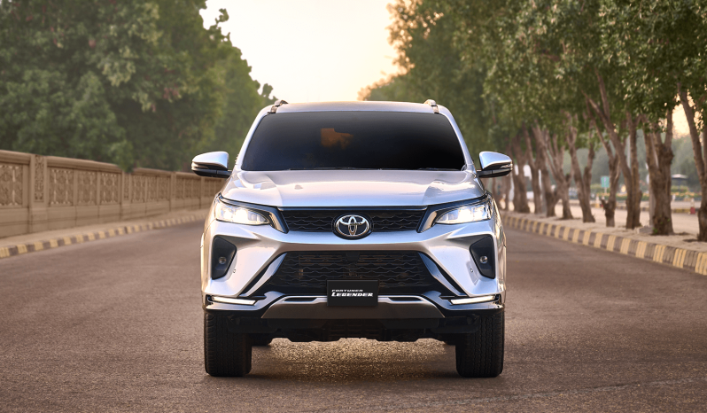 
								Fortuner 4×4 A/T -Σ4 (2. 8 L Diesel ) full									