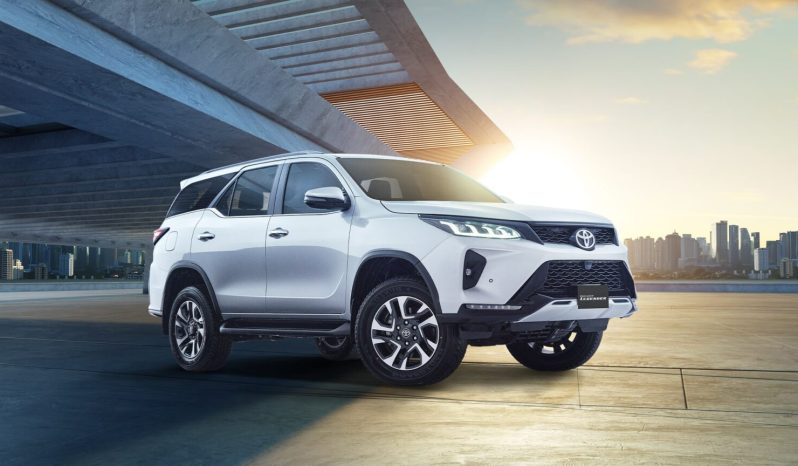 
								Fortuner 4×4 A/T -Σ4 (2. 8 L Diesel ) full									