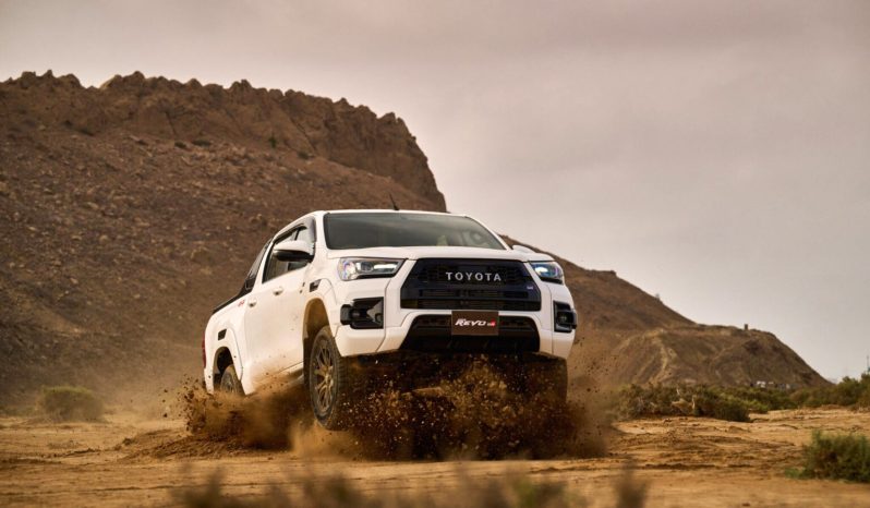 
								Hilux Revo 4×4 GR-S (2.8 L Diesel) full									