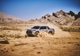 
										Hilux Revo Rocco 4x 4 A/T (2.8 L Diesel) full									