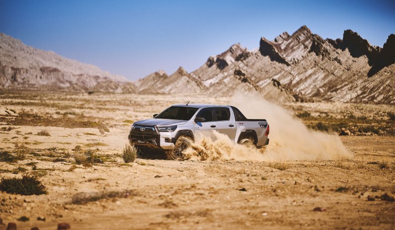 
								Hilux Revo Rocco 4x 4 A/T (2.8 L Diesel) full									