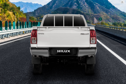 Hilux Revo Single Cabin 4×4 STD (2. 8 L Diesel)