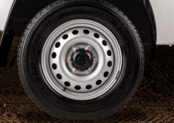 Hilux Revo Single Cabin 4×4 STD (2. 8 L Diesel)