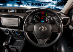 Hilux Revo Single Cabin 4×4 STD (2. 8 L Diesel)