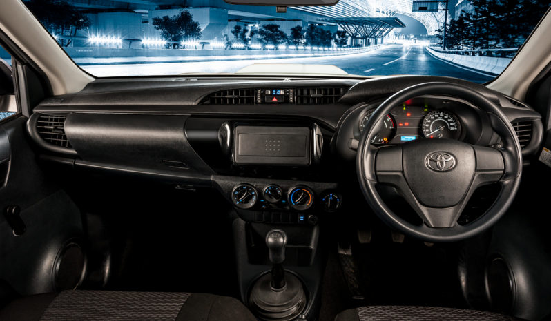 
								Hilux Revo Single Cabin 4×4 STD (2. 8 L Diesel) full									
